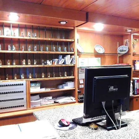 Europa Unita Aparthotel 3*