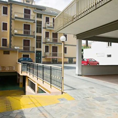 Aparthotel Europa Unita 3*